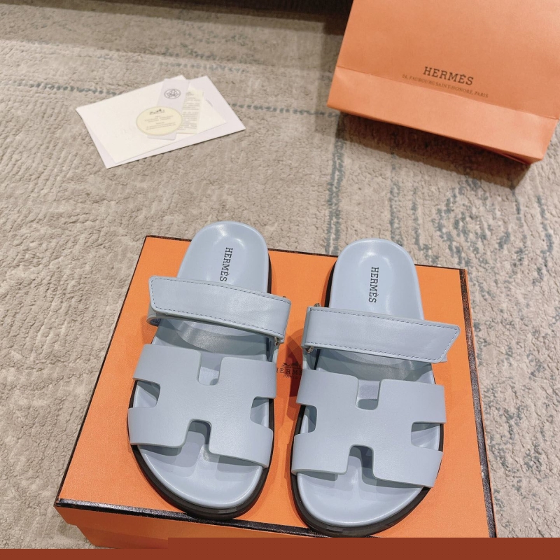 H**mes slippers